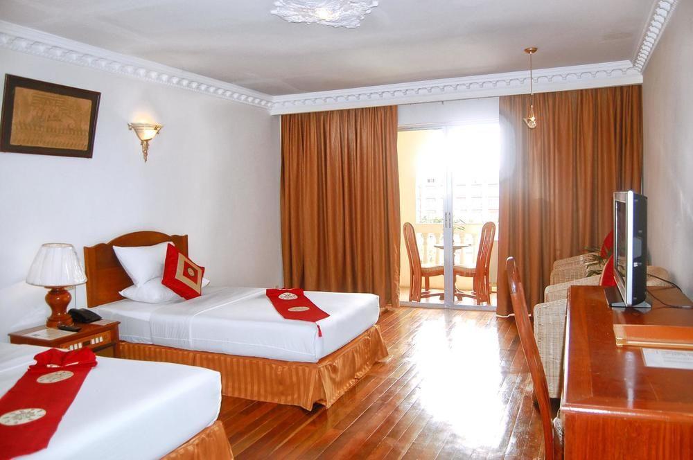 Goldiana Angkor Hotel Sziemreap Kültér fotó